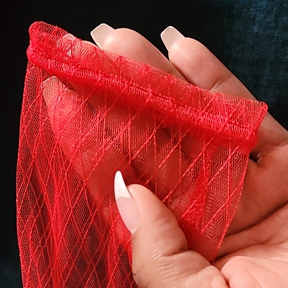Large red - Picture 5 of 6